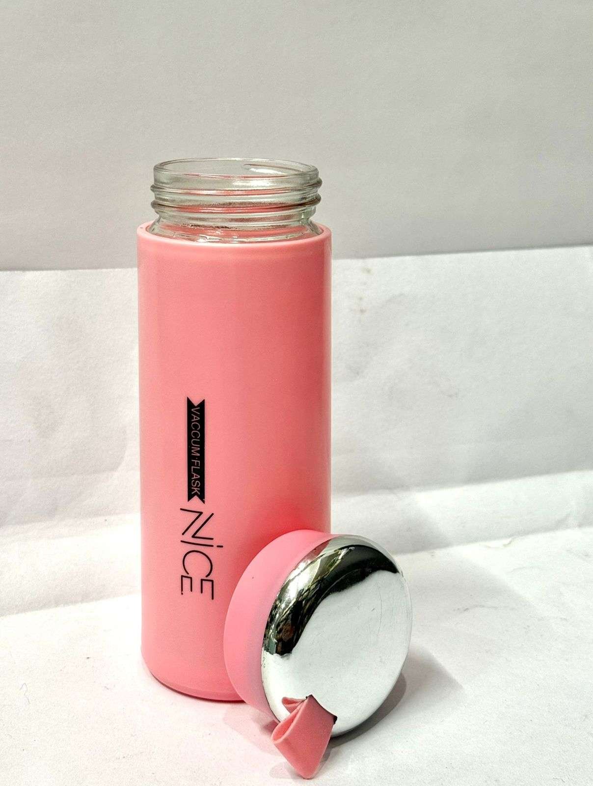 Compact Reusable Water Bottle – Perfect for On-the-Go Hydration